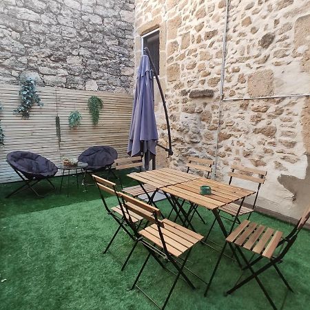 Chez Leon - Clim' & Patio - Appart Loupian Centre Bagian luar foto