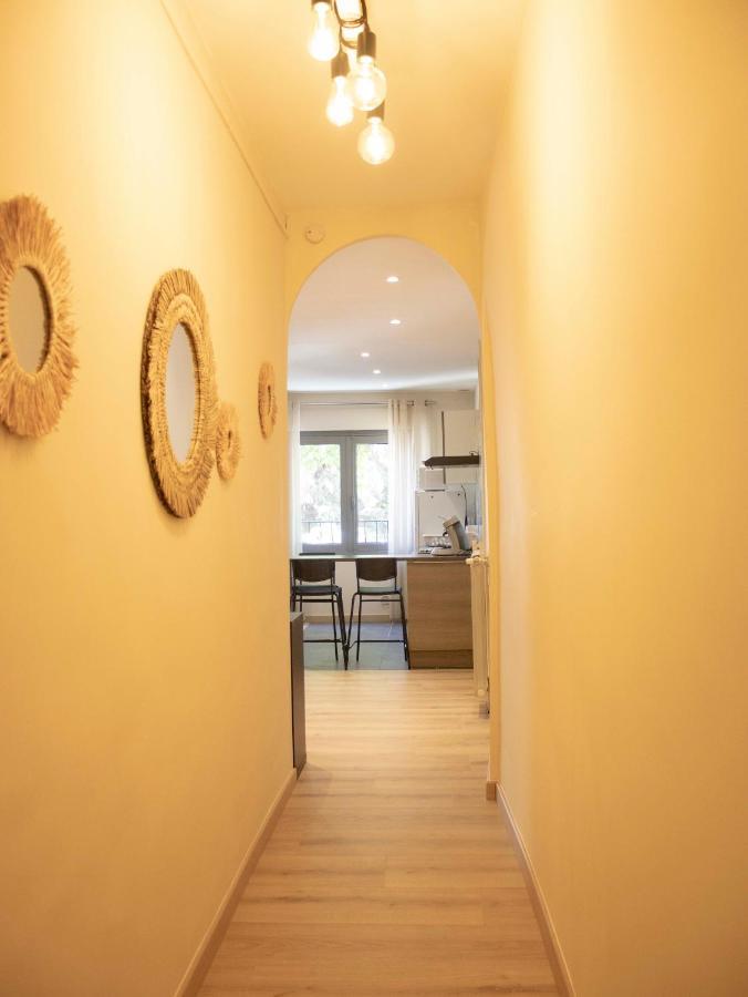 Chez Leon - Clim' & Patio - Appart Loupian Centre Bagian luar foto